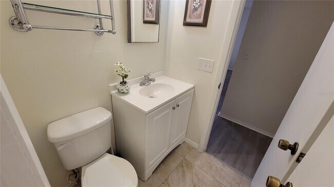 Building Photo - 1817 Caralee Blvd