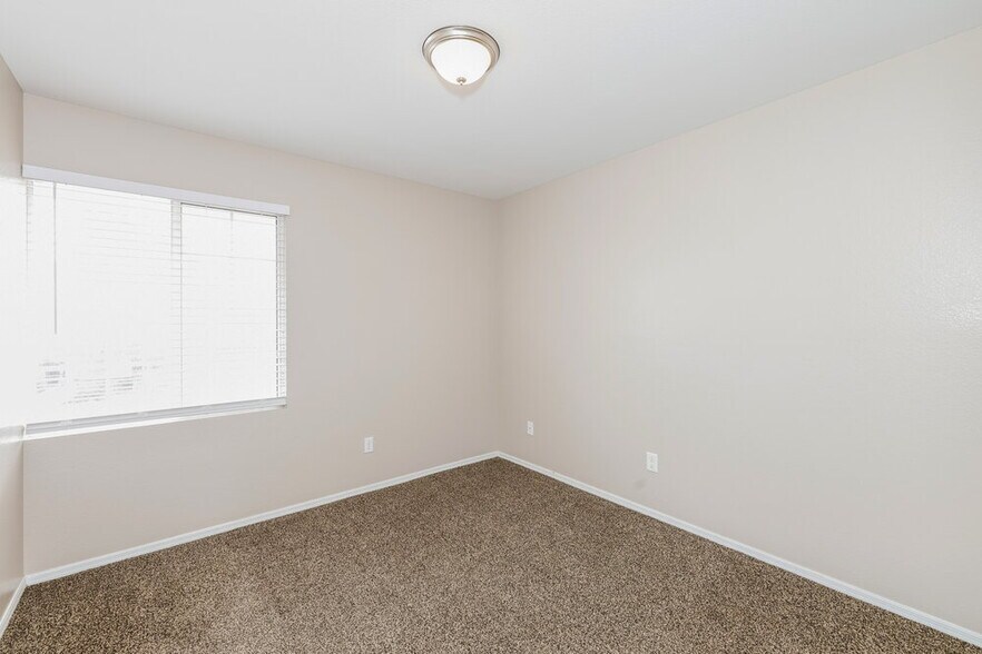 Building Photo - 8110 Sundown Vista Ave