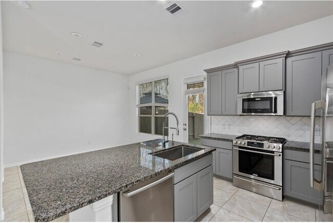 Building Photo - 130 Moon Dance Ct