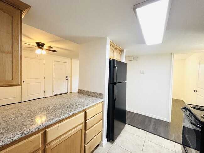 Building Photo - 5700 S 900 E