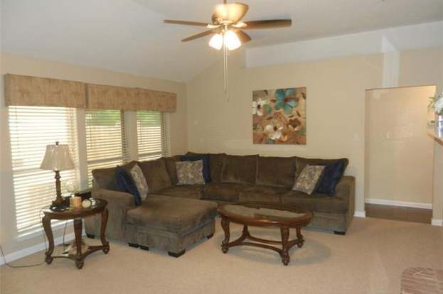 Building Photo - 3001 Green Vista Ct