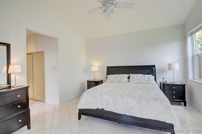 Building Photo - 2479 NW 66th Dr