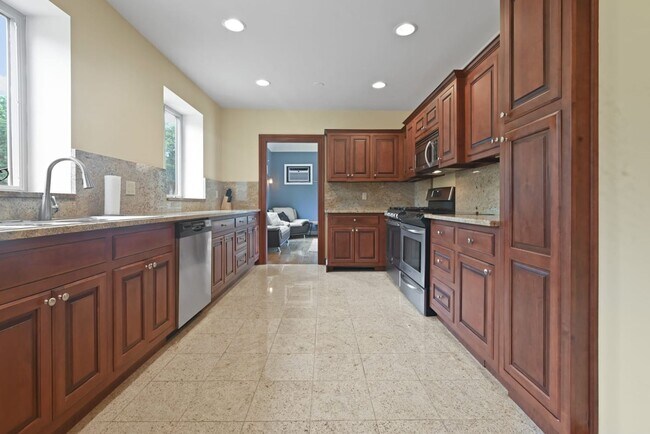 Building Photo - One of a kind Castle on the Hill for Rent! Minimum 1 month lease