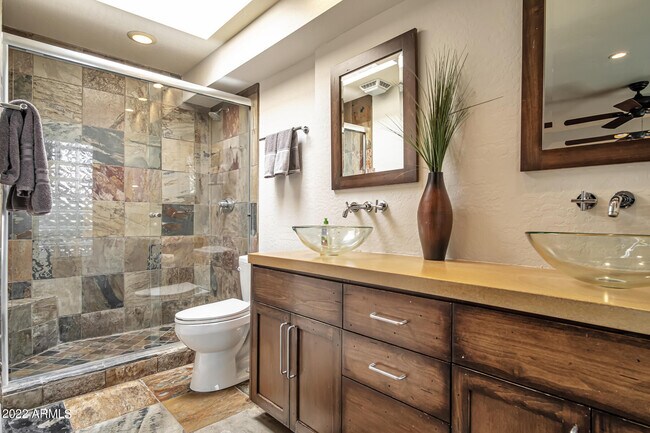 Building Photo - 7318 E Palo Verde Dr