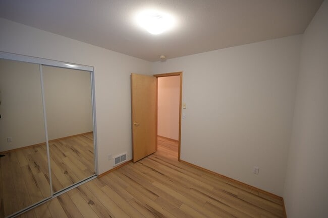 Building Photo - Charming 3 Bed, 2 Bath Home in Summer Bree...