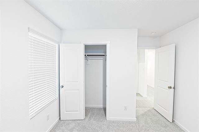 Building Photo - 1937 Ventasso Blvd