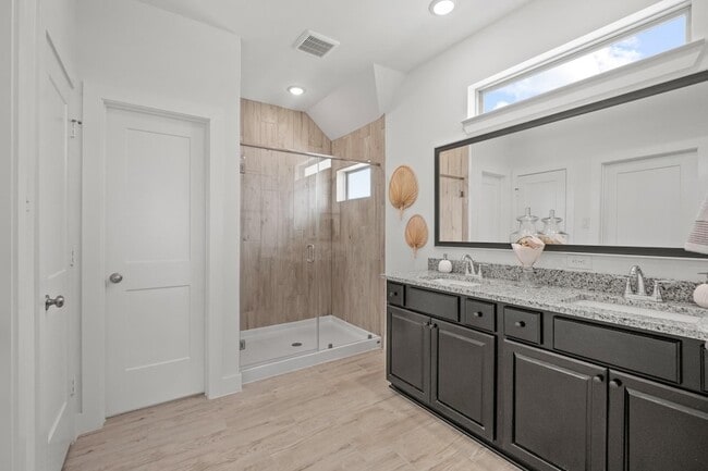 Building Photo - 7630 Redbud Orch Rd