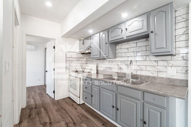 Building Photo - 11900 Firestone Blvd