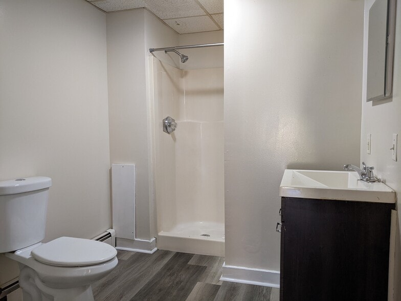 Building Photo - 16 North St