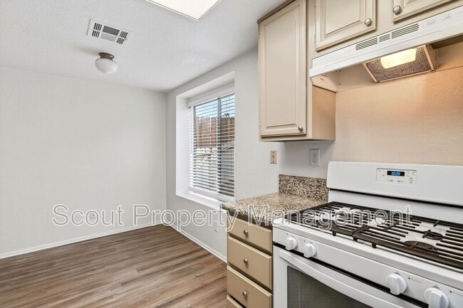 Building Photo - 27099 Rainbow Creek Dr