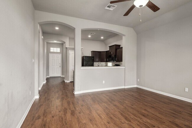 Building Photo - 2131 Naples Wy