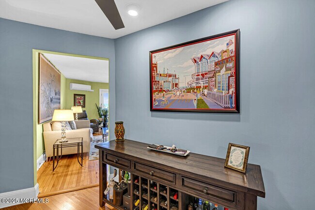 Building Photo - 400 Deal Lake Dr