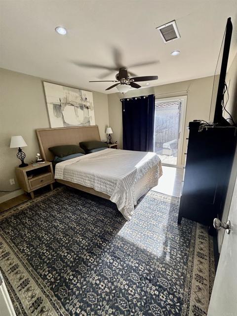 Building Photo - 4863 Gardenia St