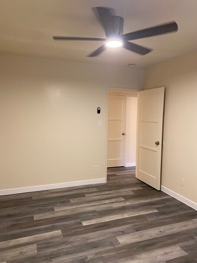 Bedroom - 2215 W Ramona Rd