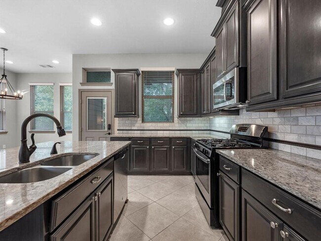 Building Photo - 211 Cheswood Forest Pl