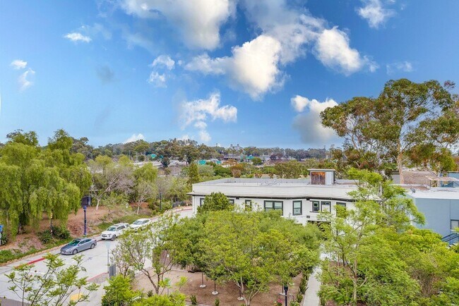 Building Photo - "Chic Urban Retreat in San Diego- Open Floor Plan – 1 Bed, 1 Bath"