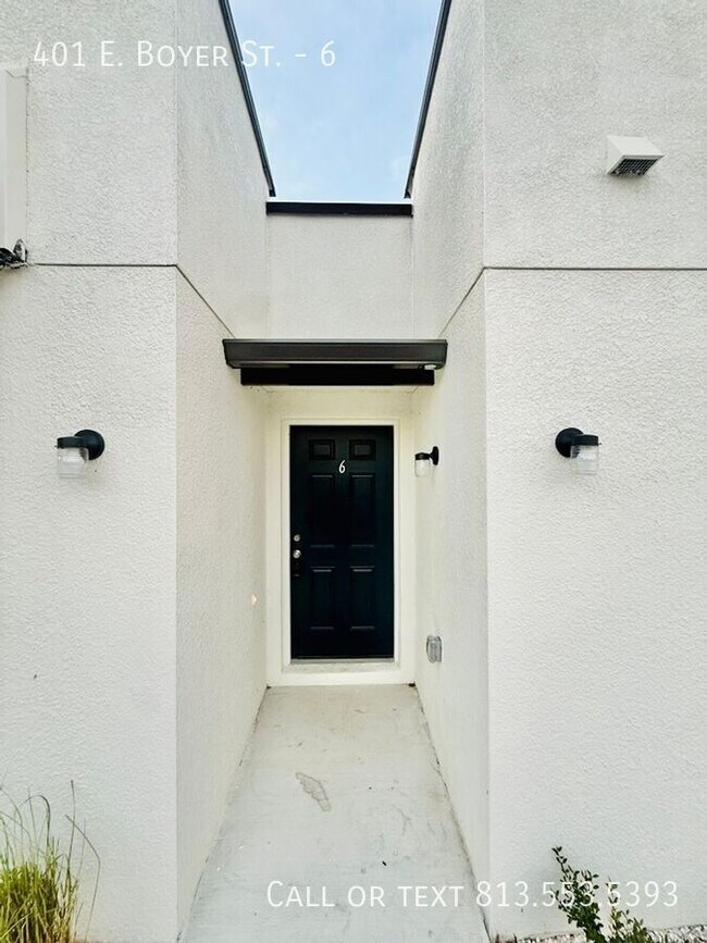 Building Photo - 401 E Boyer St