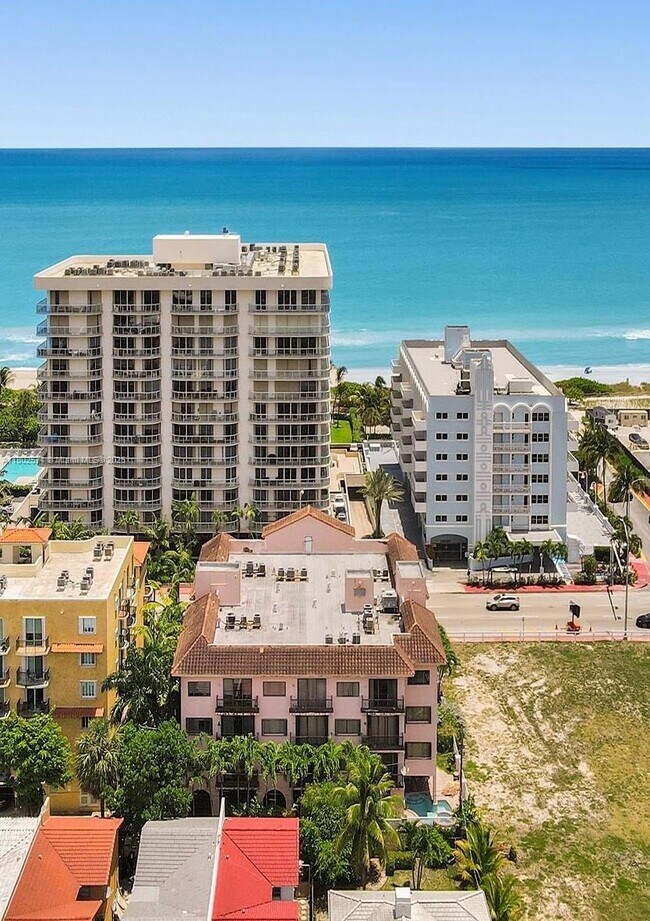 Building Photo - 8816 Collins Ave