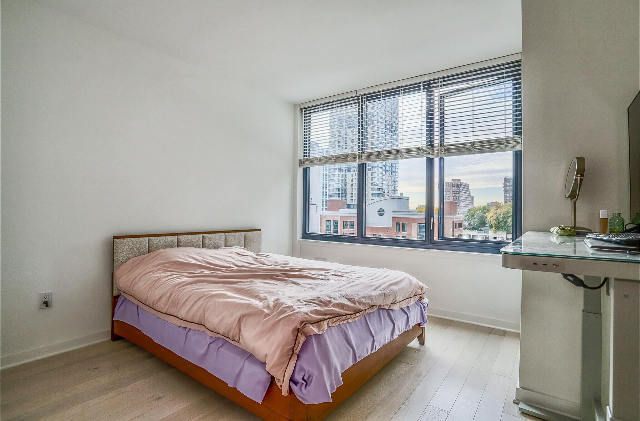 Building Photo - 151 Bay St