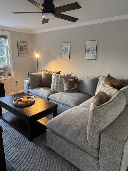 Building Photo - 14 Ferrara Ave