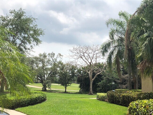 Building Photo - 12430 Vista Isles Dr