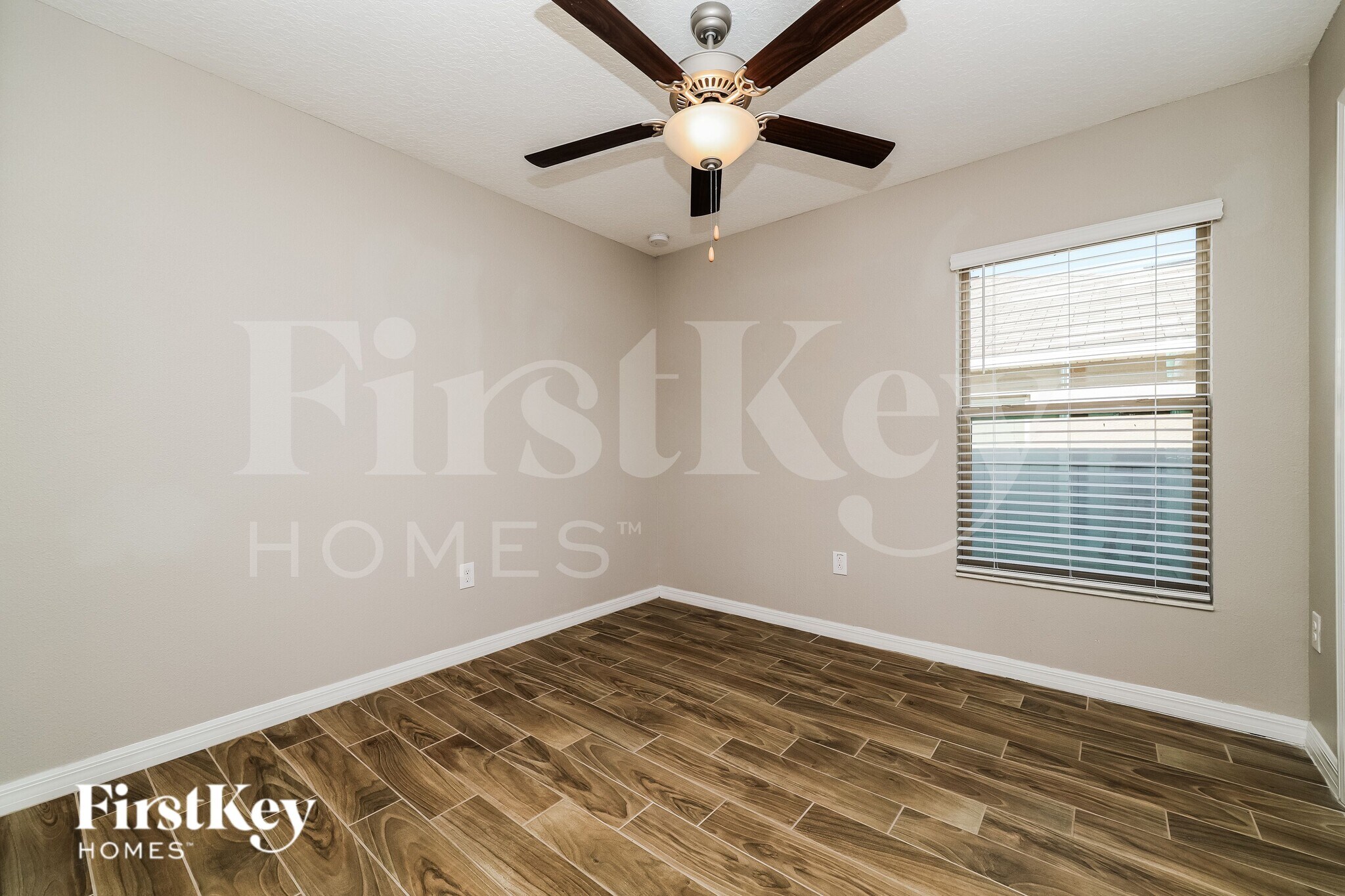 Building Photo - 10512 Strawberry Tetra Dr