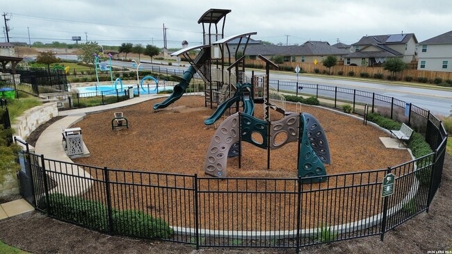 Building Photo - 6418 Dynamic Sound