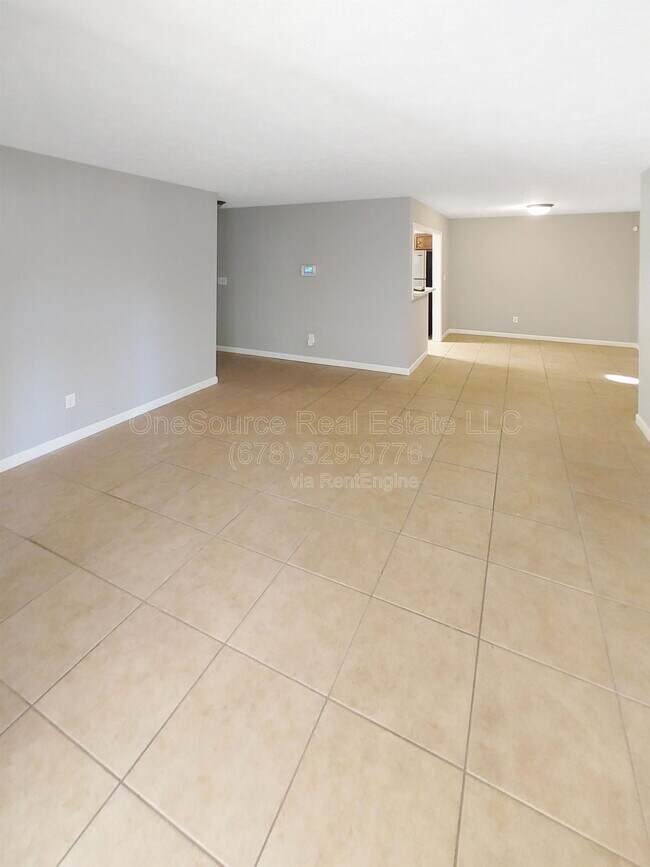 Building Photo - 1305 Augusta Dr