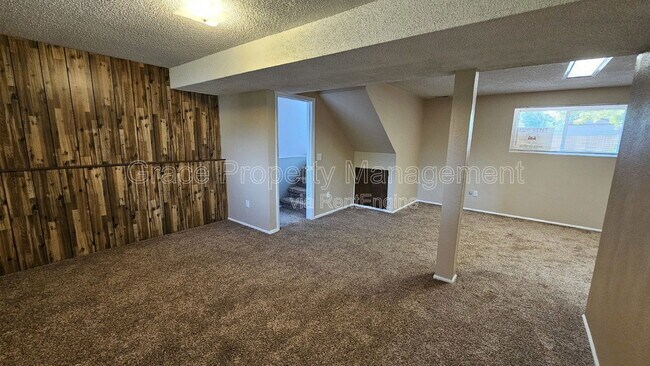 Building Photo - 3234 S Dudley St