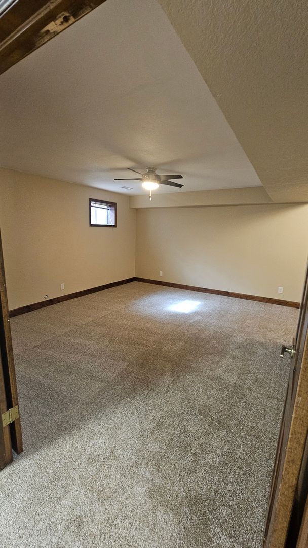 Building Photo - Spacious Townhome with Finished Basement in Westminster