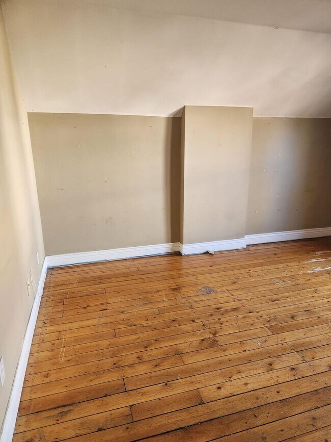 Building Photo - 1720 N Pearl St