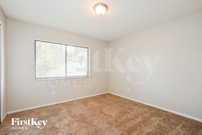Building Photo - 5642 Westview Dr