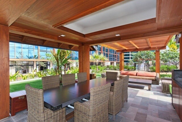 Building Photo - 1555 Kapiolani Blvd