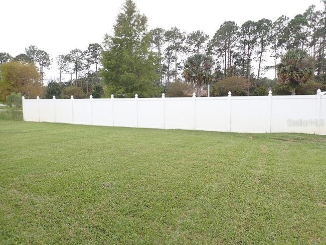 Building Photo - 12 Point of Woods Dr