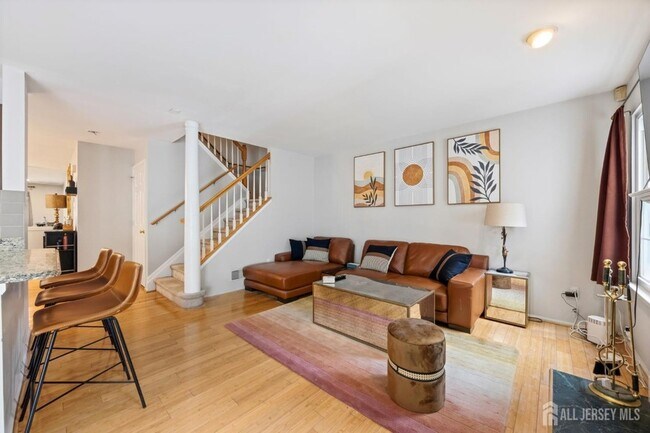 Building Photo - 301 Pheasant Run