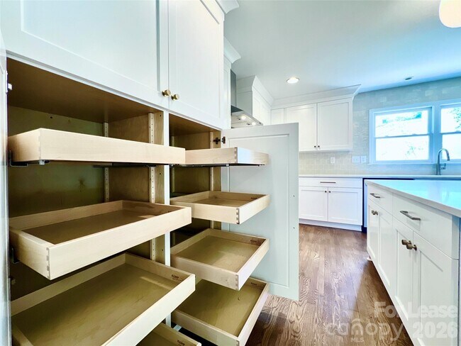 Building Photo - 6414 Greencove Dr