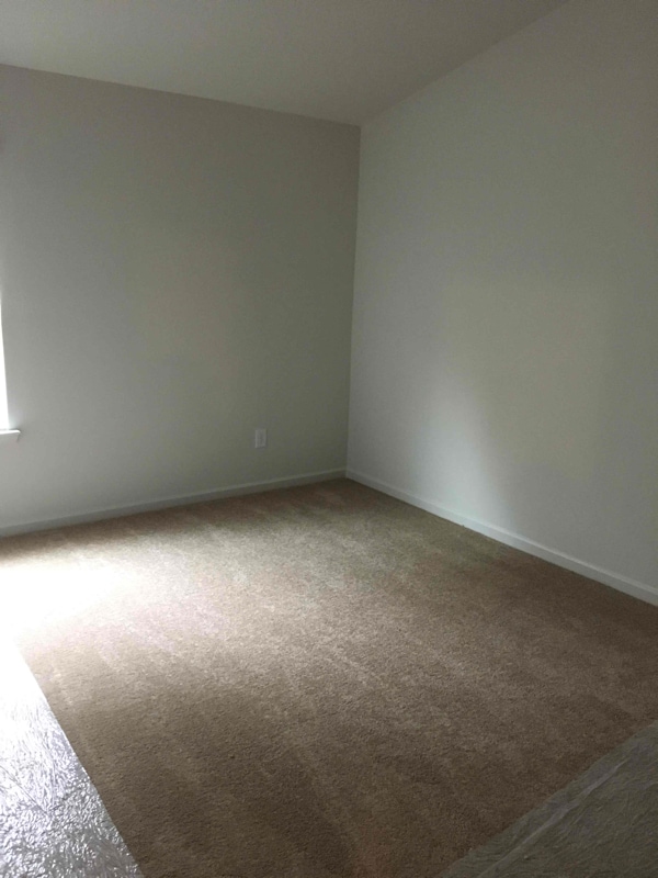 Building Photo - 3085 Clear View Dr