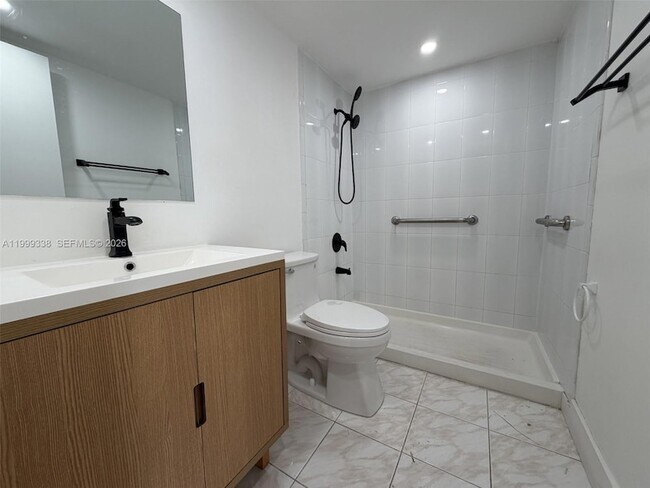 Building Photo - 706 NW 87th Ave