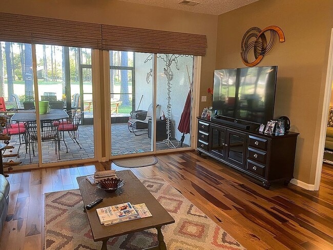 Building Photo - 27 Lacebark Ln