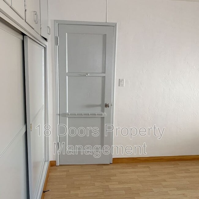 Building Photo - 5167 Tipton St