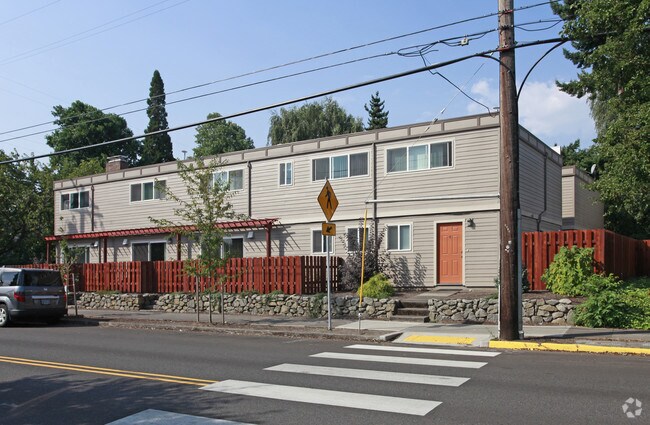 Primary Photo - Moreland Terrace