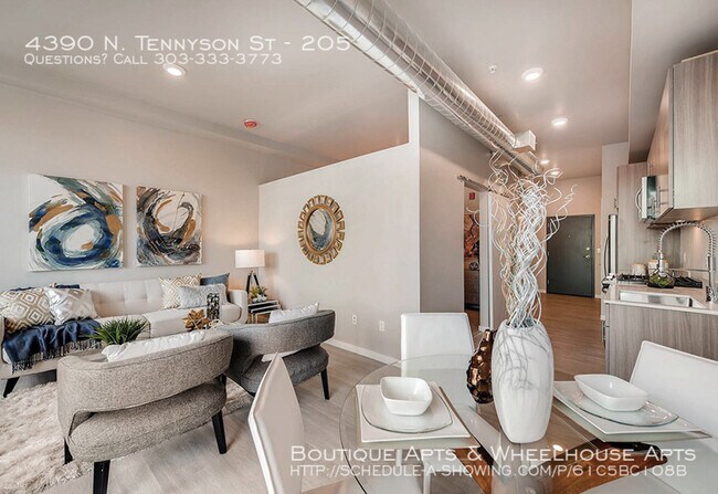Building Photo - Boutique Apartments