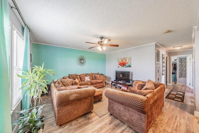 Building Photo - 4055 Victor Blvd