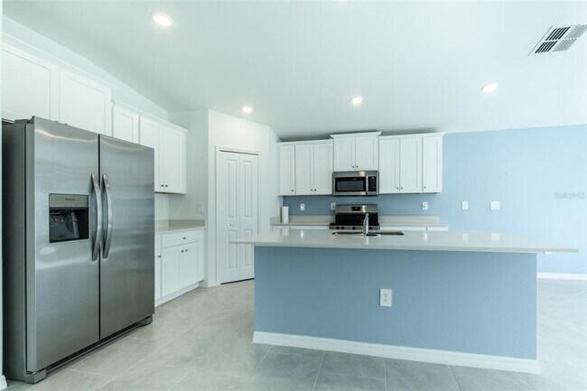 Building Photo - 23251 Quasar Blvd