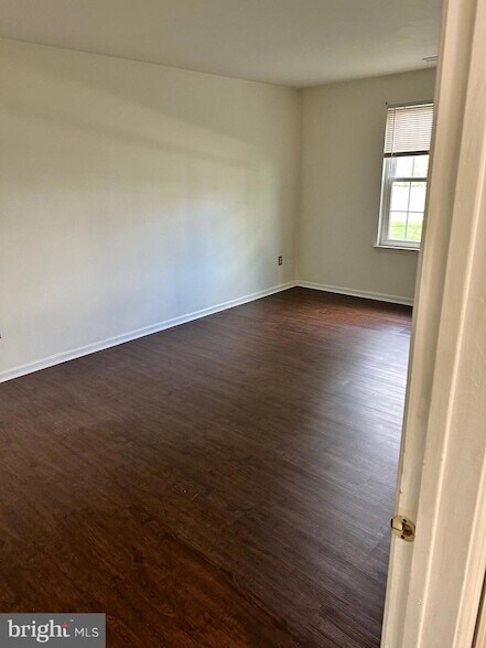 Building Photo - 601 Ferris Ln