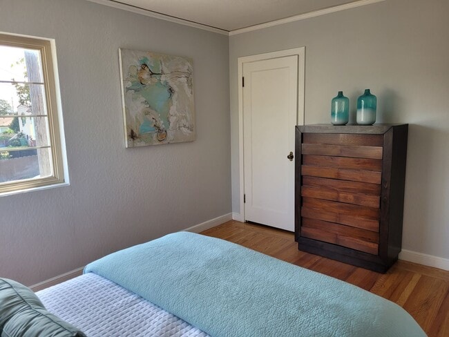 Building Photo - Charming 3 bedroom House in San Bruno
