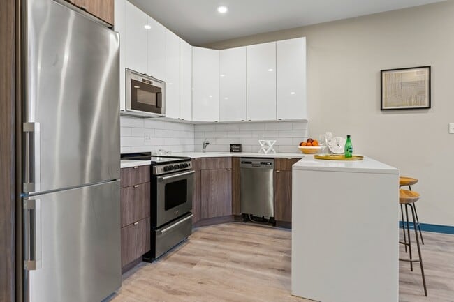 Building Photo - 1258 Massachusetts Ave