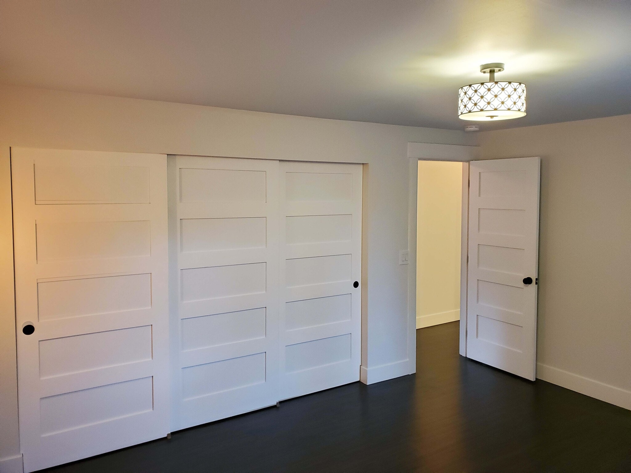 Large primary bedroom 1 - 8105 Spur Ct NW