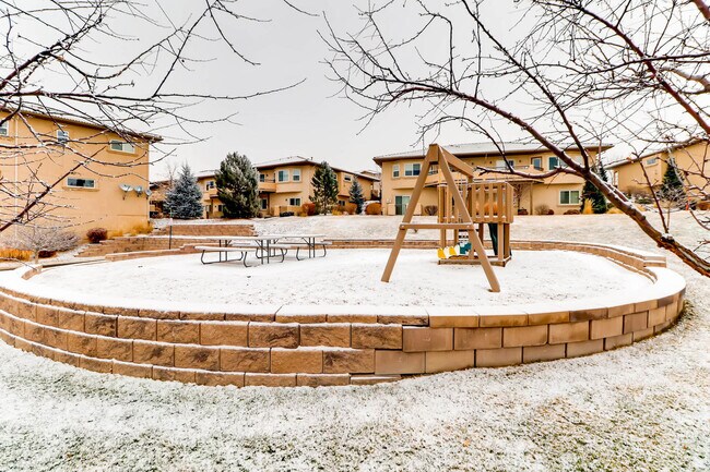 Building Photo - 4743 Iron Horse Villas Point