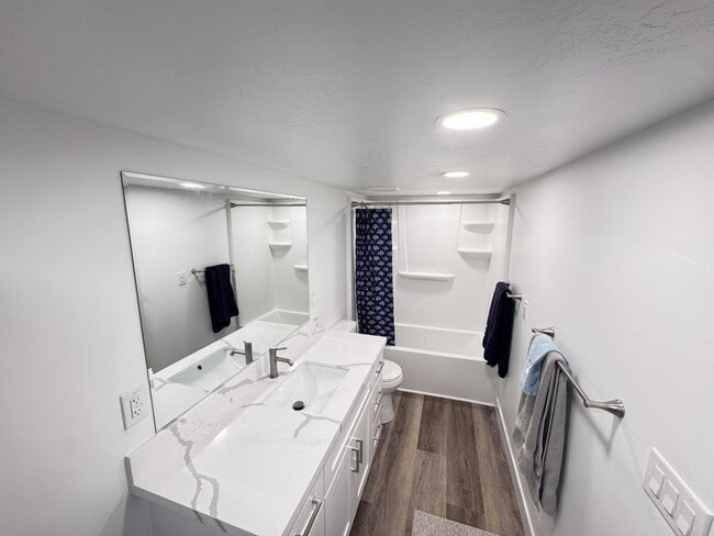 Building Photo - 4214 1470 N